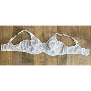 Breezies White Lace Underwire Bra 44C Full Coverage Support Comfort